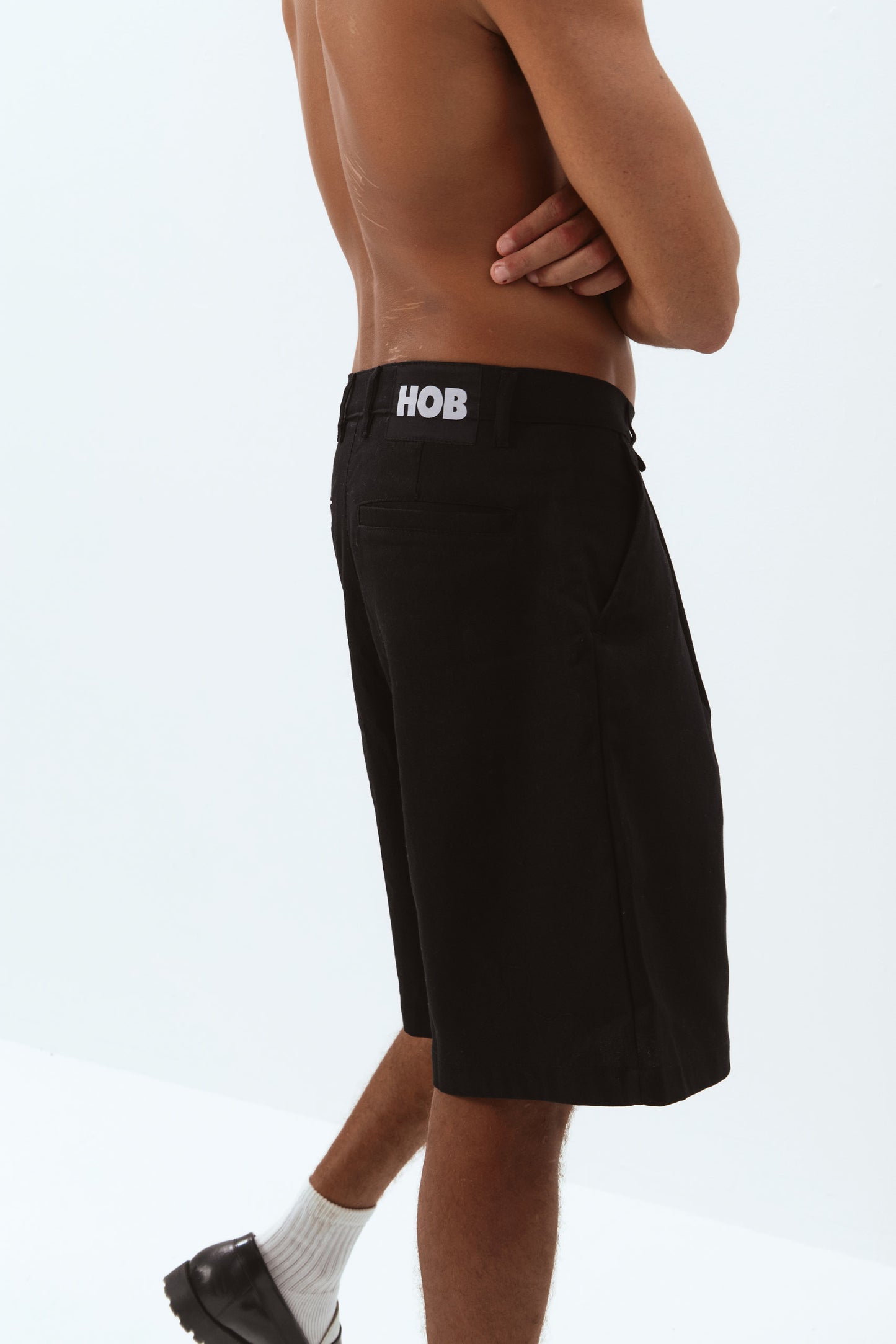 HOB pleated black balloon shorts
