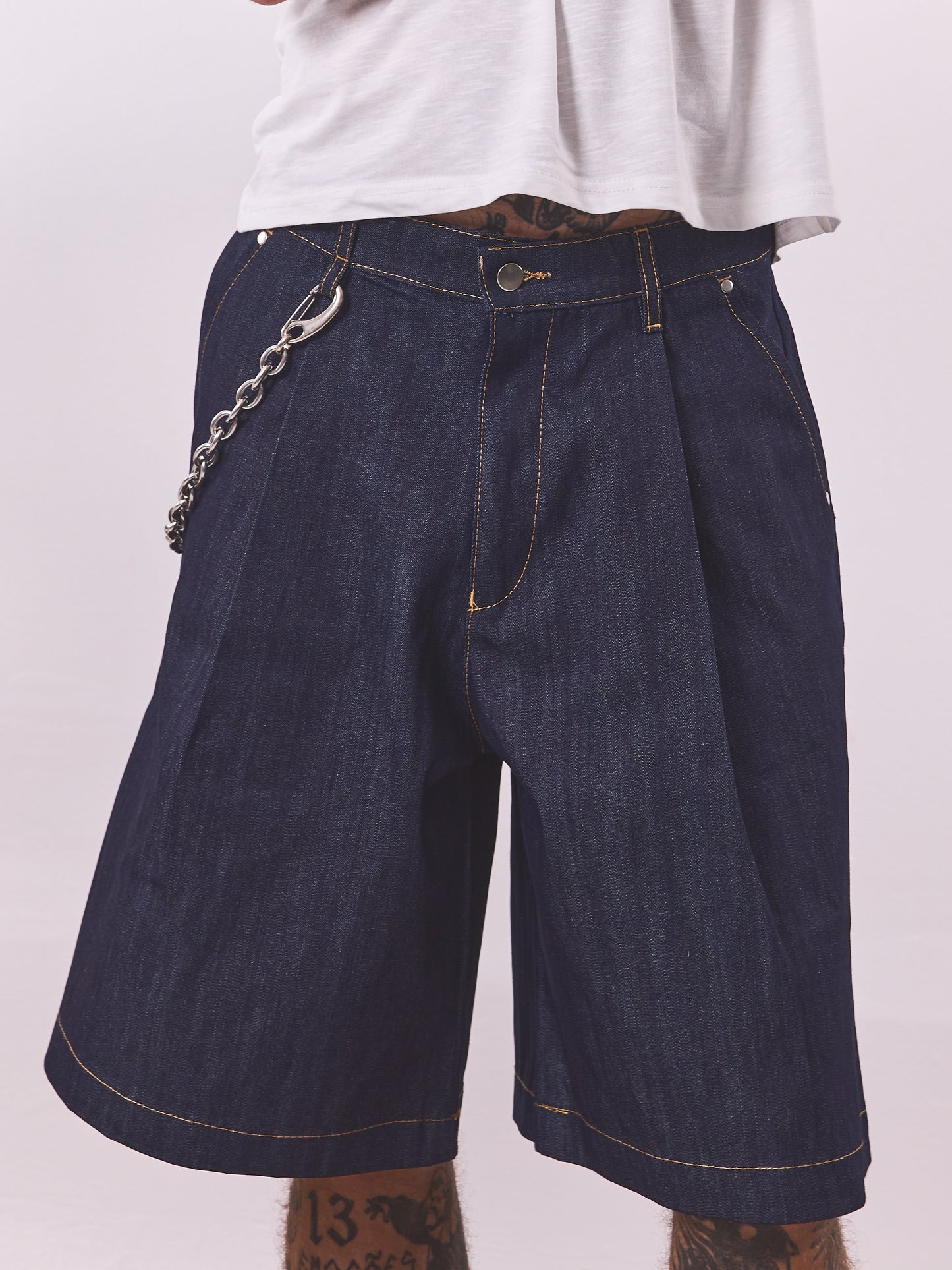 HOB raw denim pleated balloon jorts in indigo