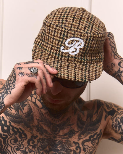 B for Black wool Hat